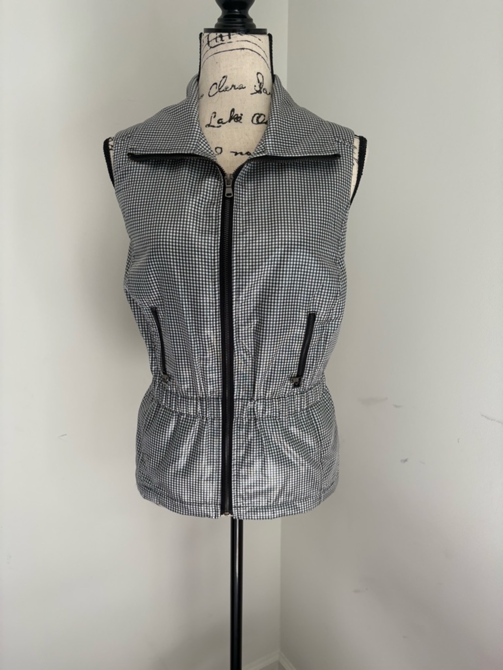 erin london Black and White Gingham Sleeveless Zip Vest